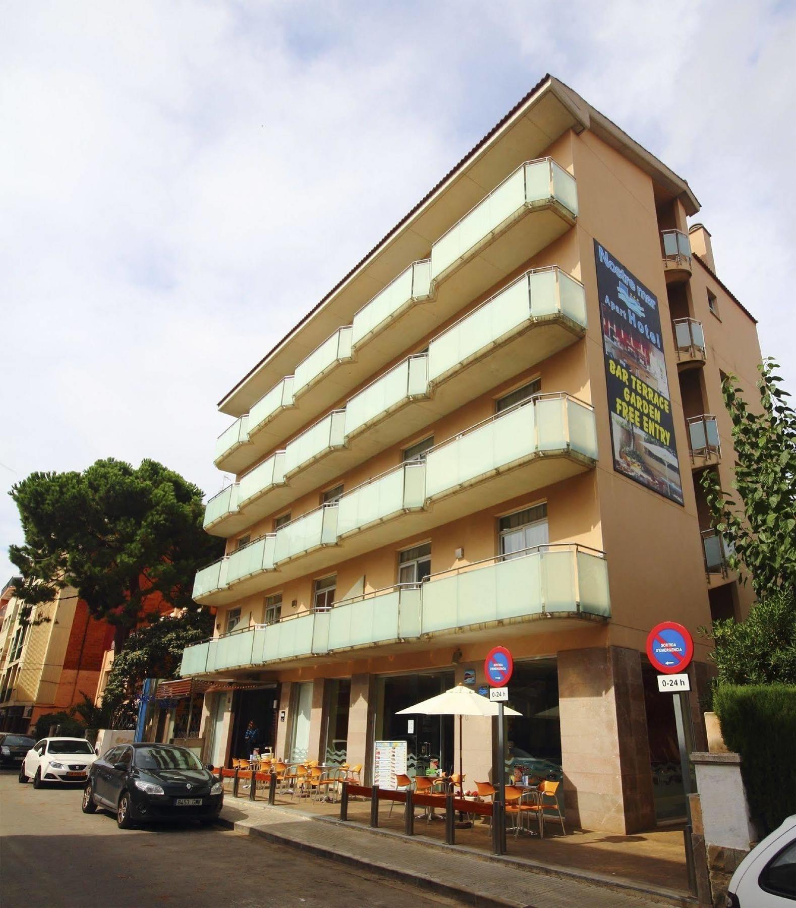 Aqua Hotel Nostre Mar Apartments 피네다데마르 외부 사진