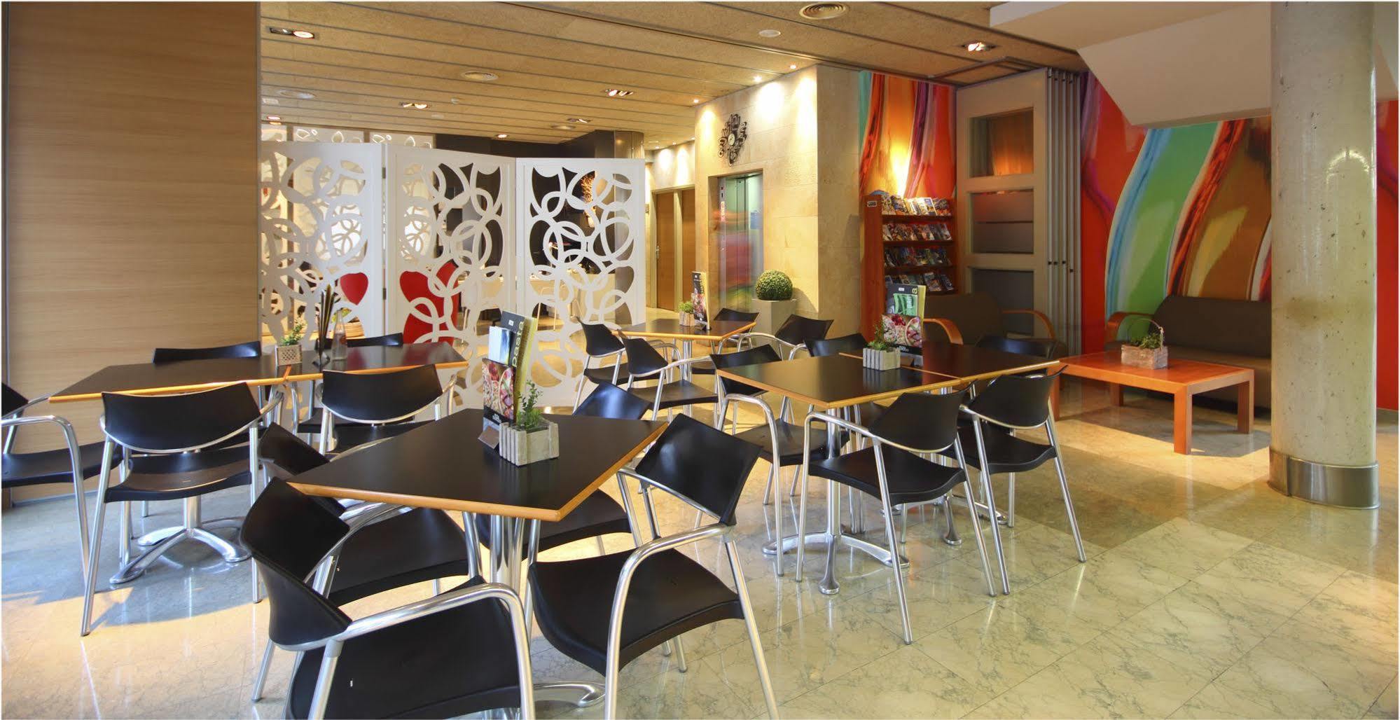 Aqua Hotel Nostre Mar Apartments 피네다데마르 외부 사진
